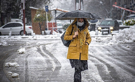 برف و باران در اردبیل برخی مناطق را غیر حضوری کرد