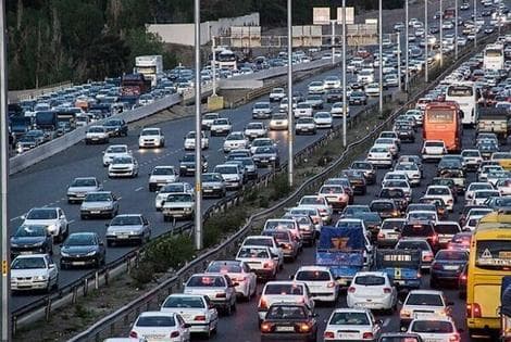 ترافیک سنگین در آزادراه قزوین- کرج- تهران / چالوس یکطرفه می‌شود
