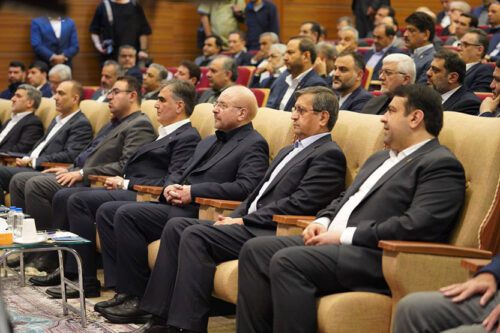 همایش «تأمین مالی تولید: از بنگاهداری به بنگاهسازی»؛ رویکردی نو در تقویت تولید و اصلاح نظام مالی همایش «تأمین مالی تولید: از بنگاهداری به بنگاهسازی»؛ رویکردی نو در تقویت تولید و اصلاح نظام مالی