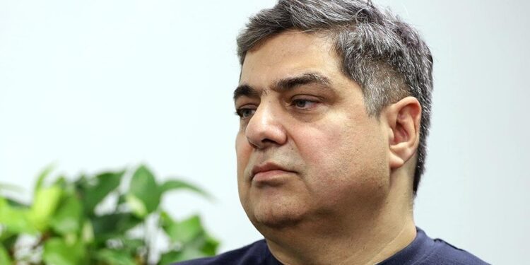 سایت خبری تحلیلی جریان نو پیشنهاد شهرام جزایری به پزشکیان چه بود؟